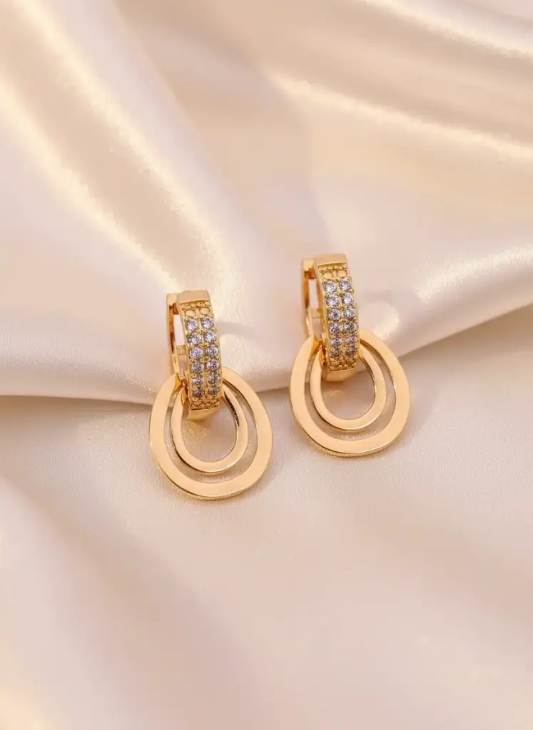 Zyora Round Loop Earrings