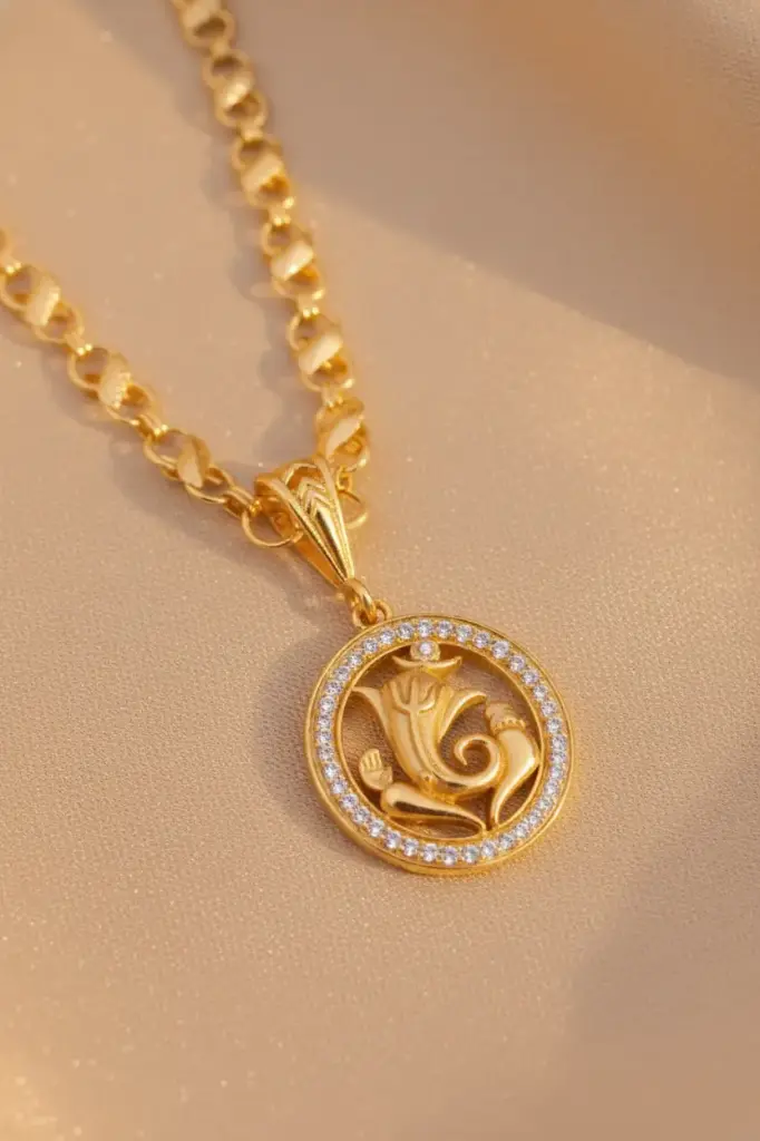 Zyora Shree Ganesh Round Pendant