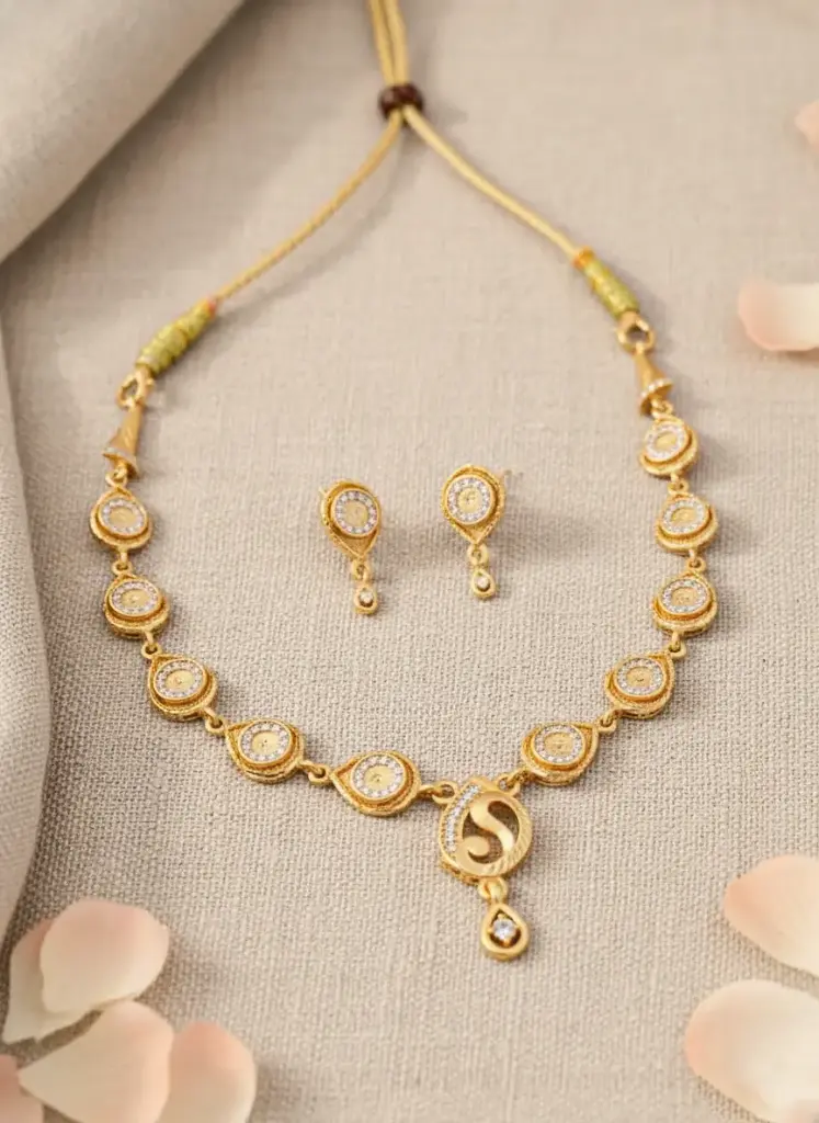 Zyora Bezel Halo Link Set