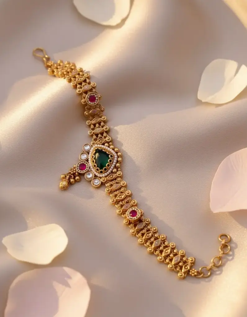 Zyora Traditional Teardrop Bracelet