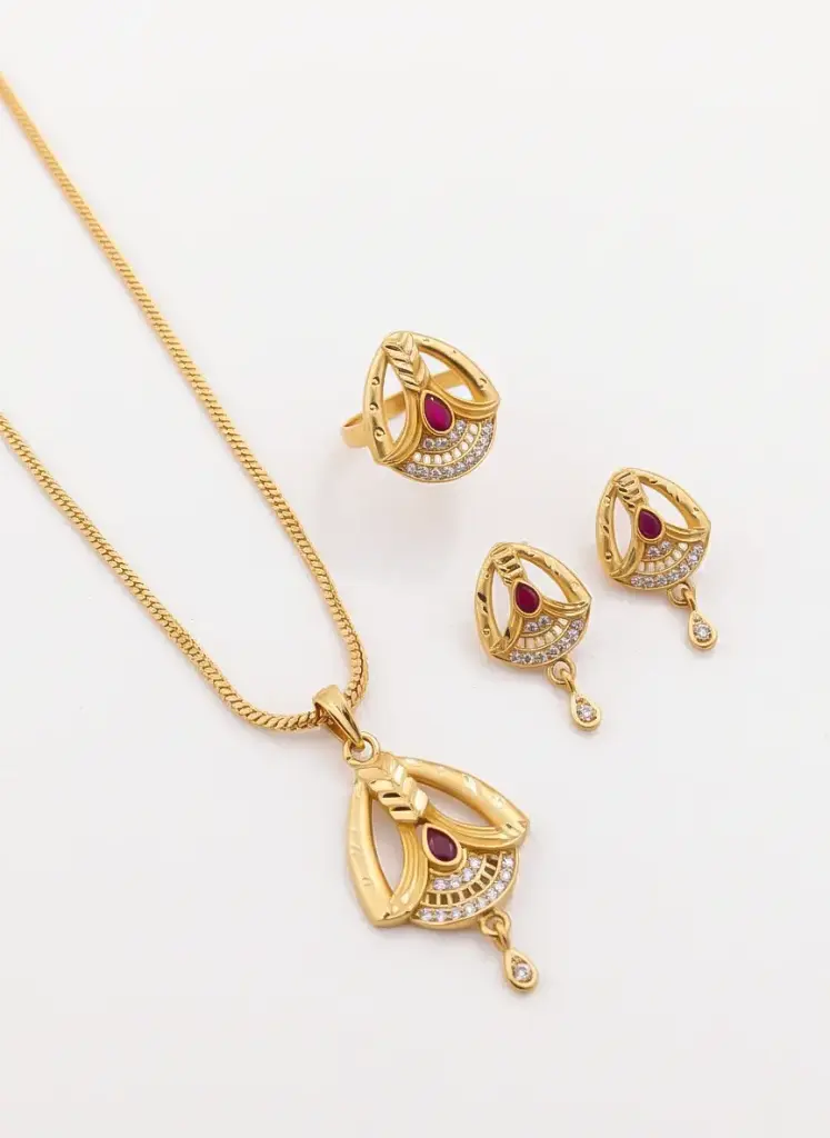 Everyday Elegance Leaf Design Pendant Set